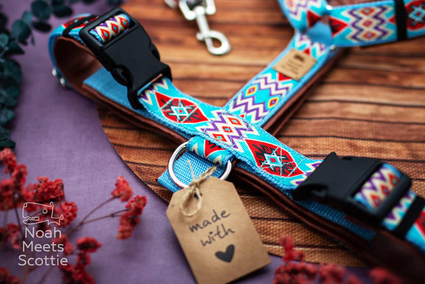 Hundegeschirr CALYPSO mit passender Hundeleine im Boho und Ethno Stil in Türkis, Rot und Lila