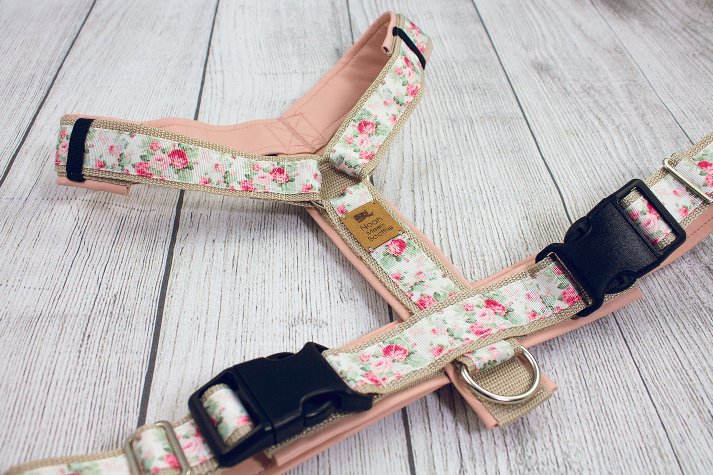 Hundegeschirr ROSES, MY DEAR Rosen-Muster creme rosa, gepolstertes Kunstleder, robust