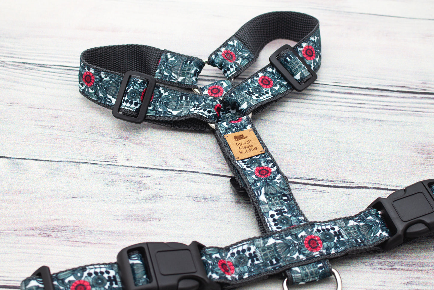 MISTER FLINT Hundegeschirr im urbanen Stil, dezentes Grau mit roten Akzenten