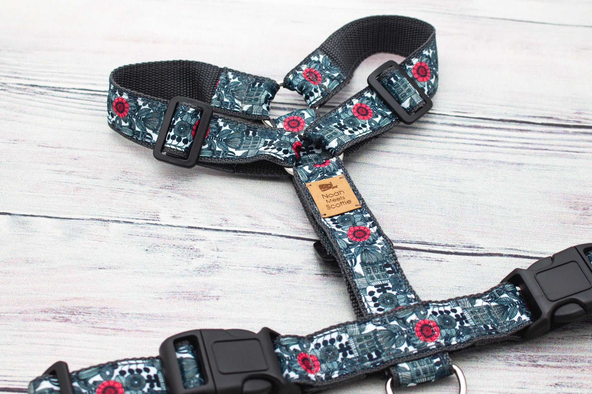 MISTER FLINT Hundegeschirr im urbanen Stil, dezentes Grau mit roten Akzenten