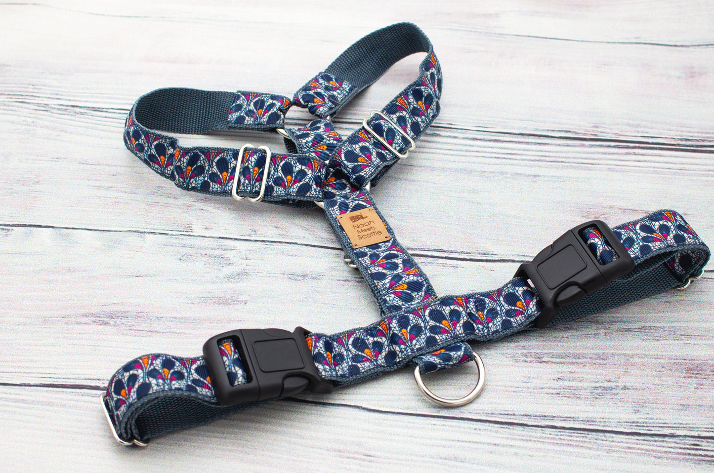 PAWCASSO Hundegeschirr im Art-Déco Stil, 2 cm und 3 cm Breite in Größe S, modisches Design in Blau und Petrol