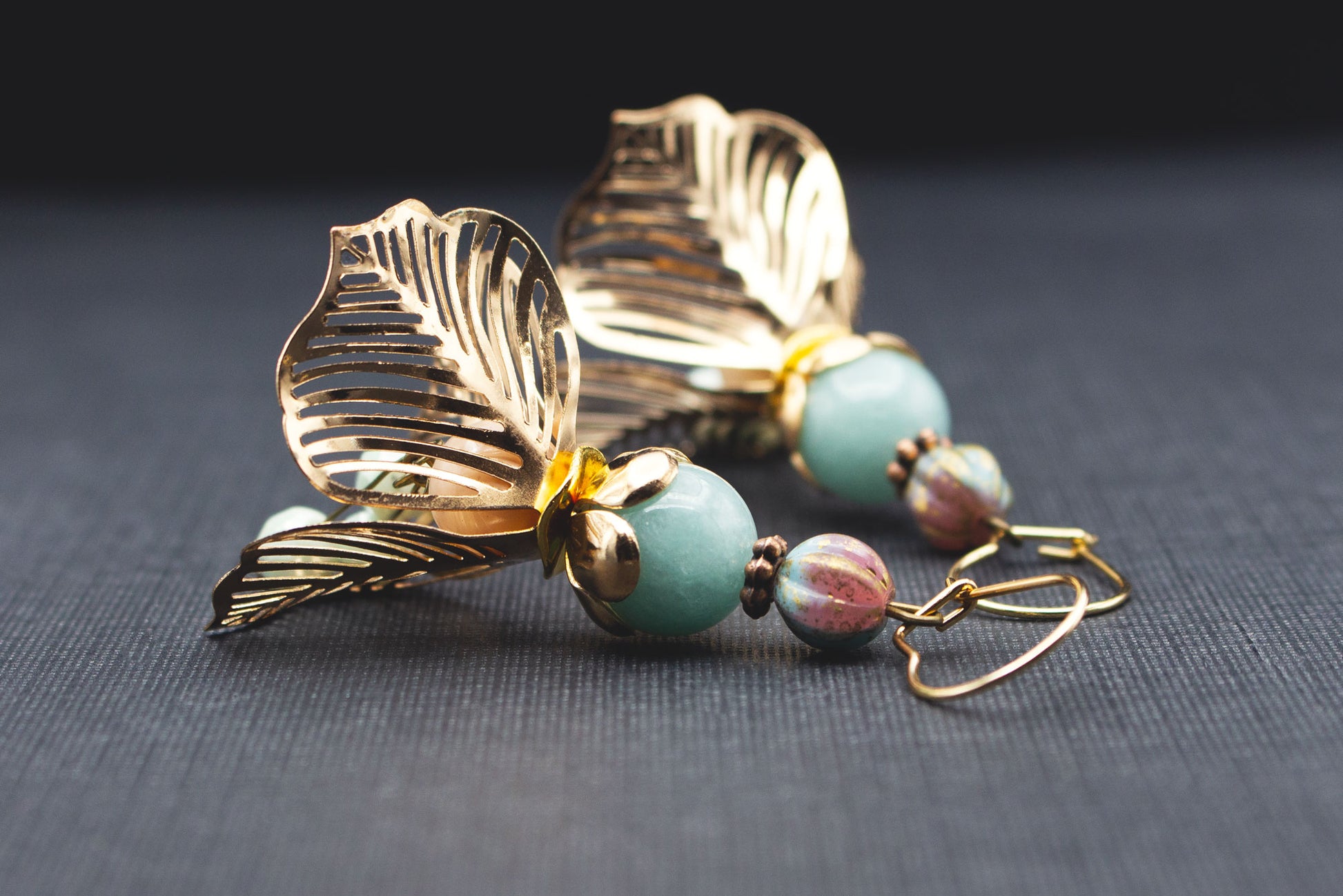 XXL Blütenohrringe mit Perlen in Mint und Rosa – romantischer Statement-Schmuck