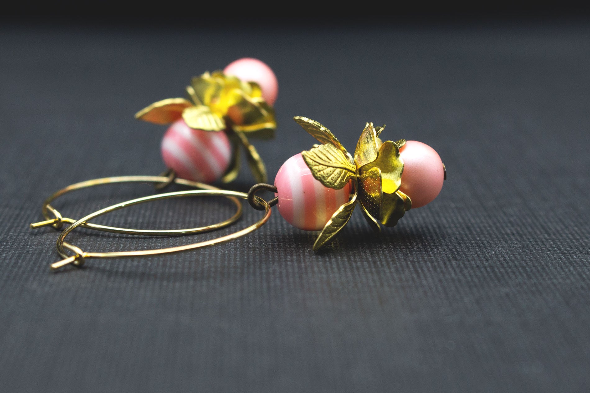 Elegante Blütenohrringe Rosa Gold – romantischer Ohrschmuck mit Perlen, ideal als Geschenk