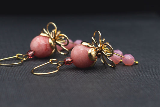 Blütenohrringe Rosa Gold – eleganter Schmuck mit Glasperlen für Braut und Hochzeit