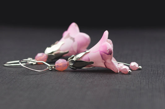Blütenohrringe Rosa Silber – romantischer Schmuck mit Glasperlen