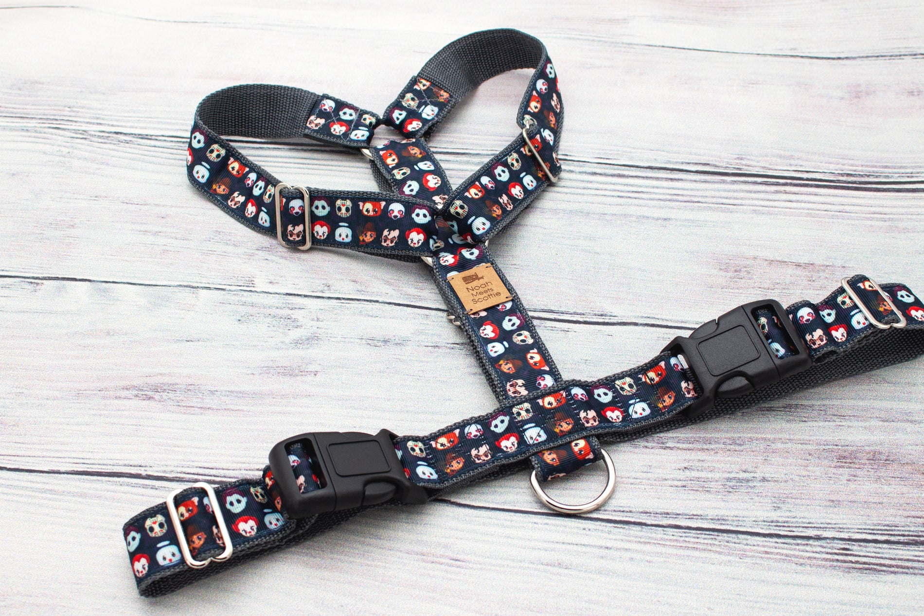 Halloween Hundegeschirr CREEPER CREW, Horror-Cartoon-Köpfe in farbenfrohem Design