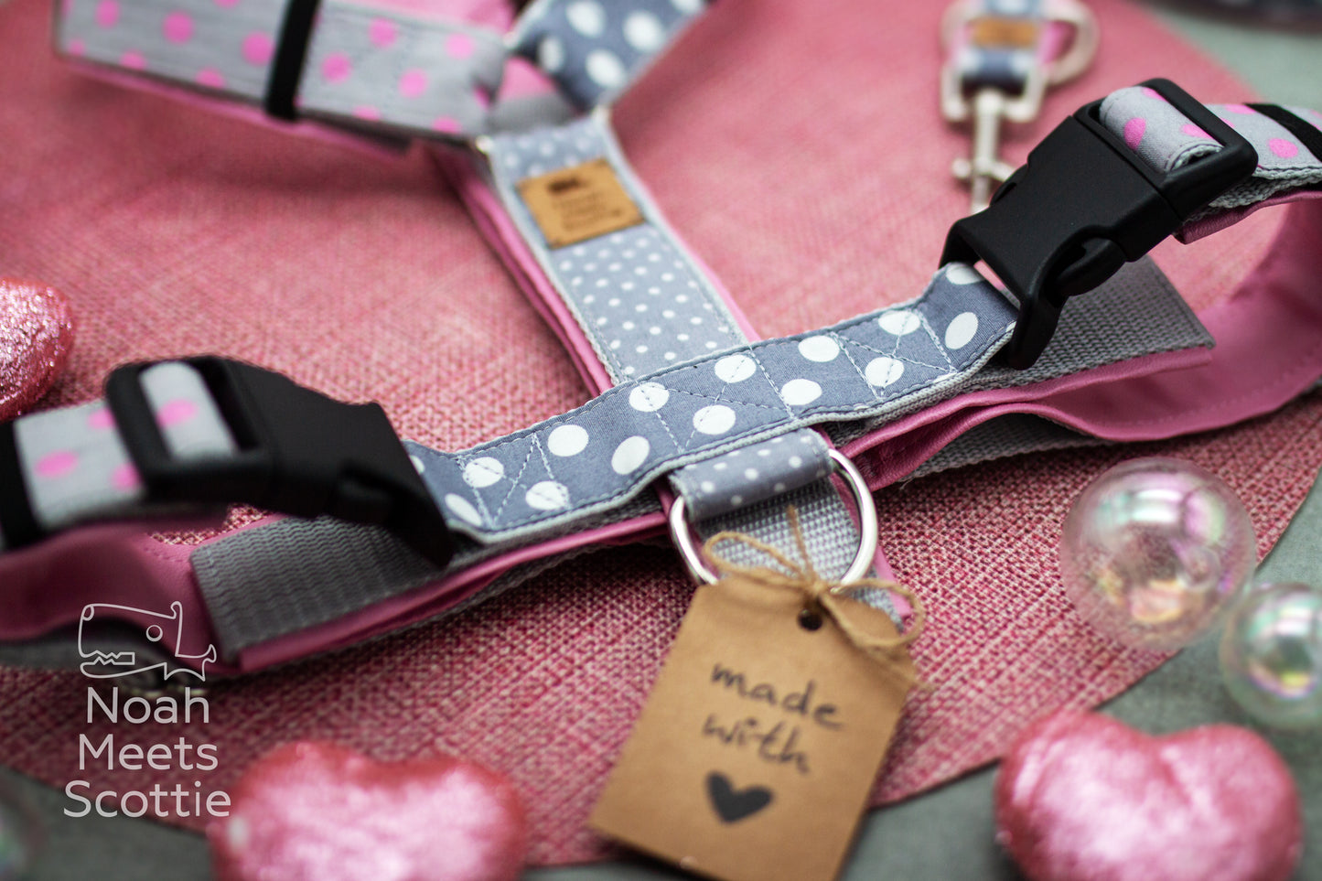 Hundegeschirr BETTY BOO mit Retro Punkte Muster und klassischem Vintage Look