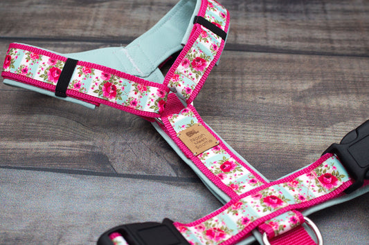 Hundegeschirr BETTY romantisches Rosenmuster in Pink, graue Polsterung, gepolstert und verstellbar