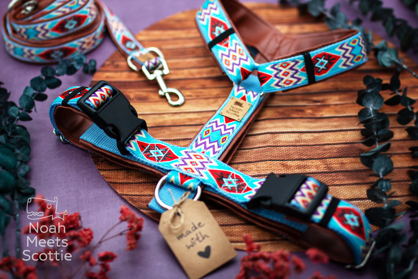 Boho Hundegeschirr mit Ethno und Aztekenmuster in Türkis, Rot, Creme und Lila