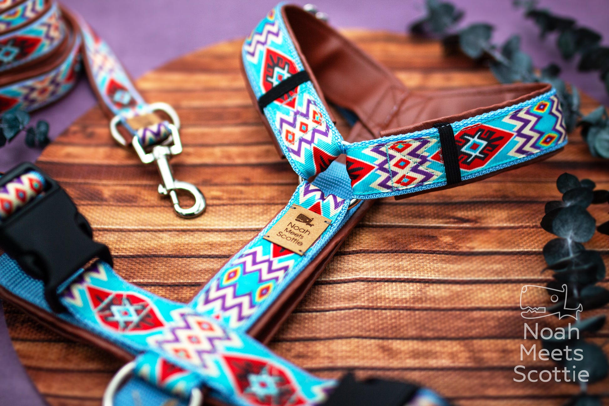Buntes Hundegeschirr mit Boho Muster, Ethno Design und warmem braunem Kunstleder