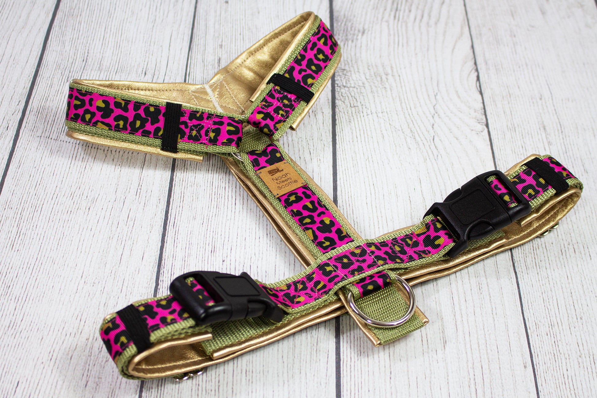 Hundegeschirr GOLD’N’LEO pink gold mit Leo-Muster, stilvoll und robust, weich gefüttert mit Kunstleder