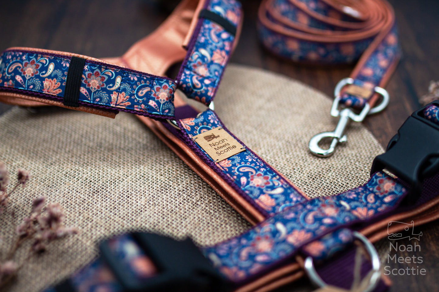 Hundegeschirr im orientalischen Paisley Muster edles Hundegeschirr boho Stil