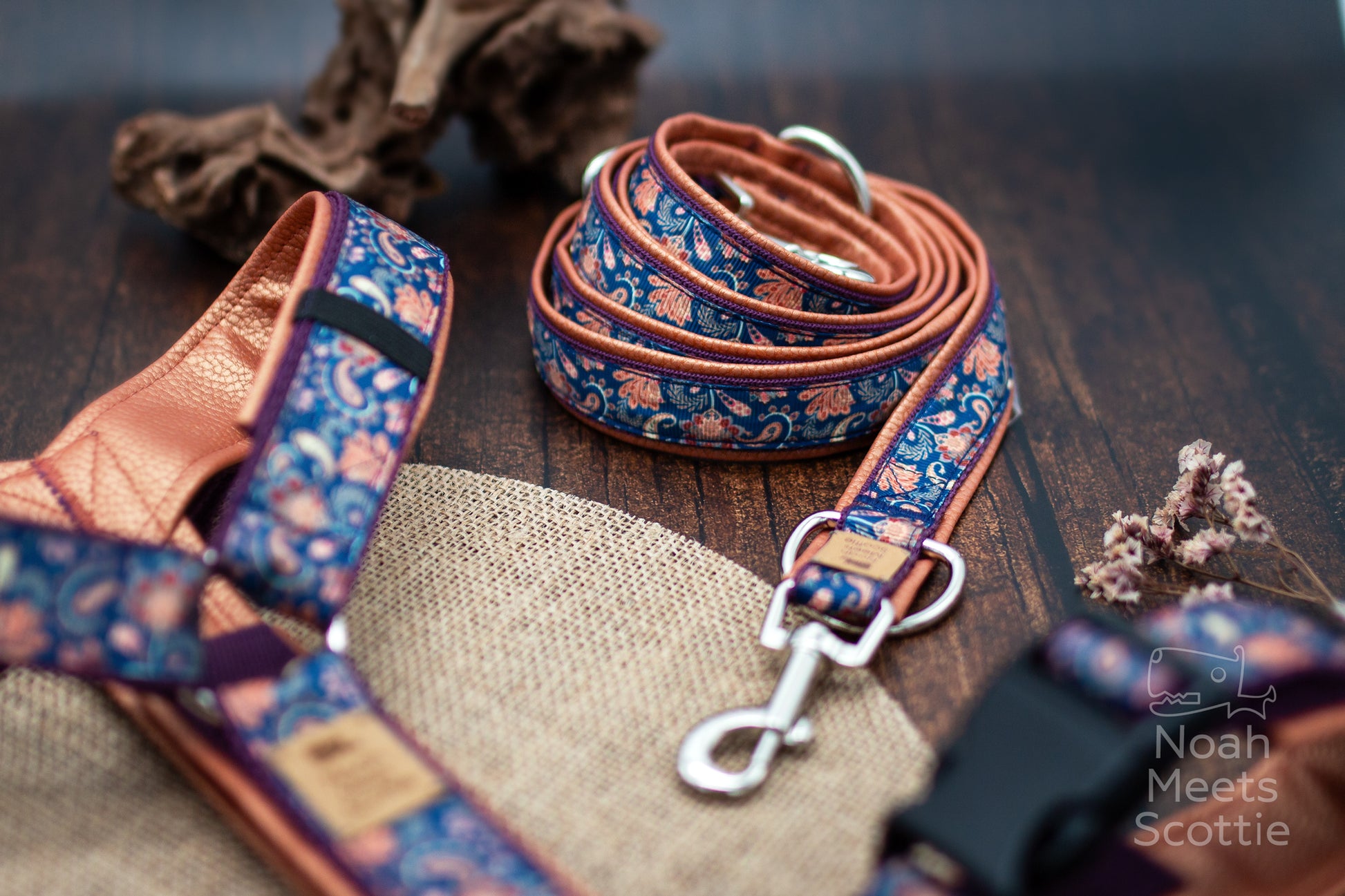 Handgefertigtes Hundegeschirr Paisley Bronze Design stilvolles Hundezubehör