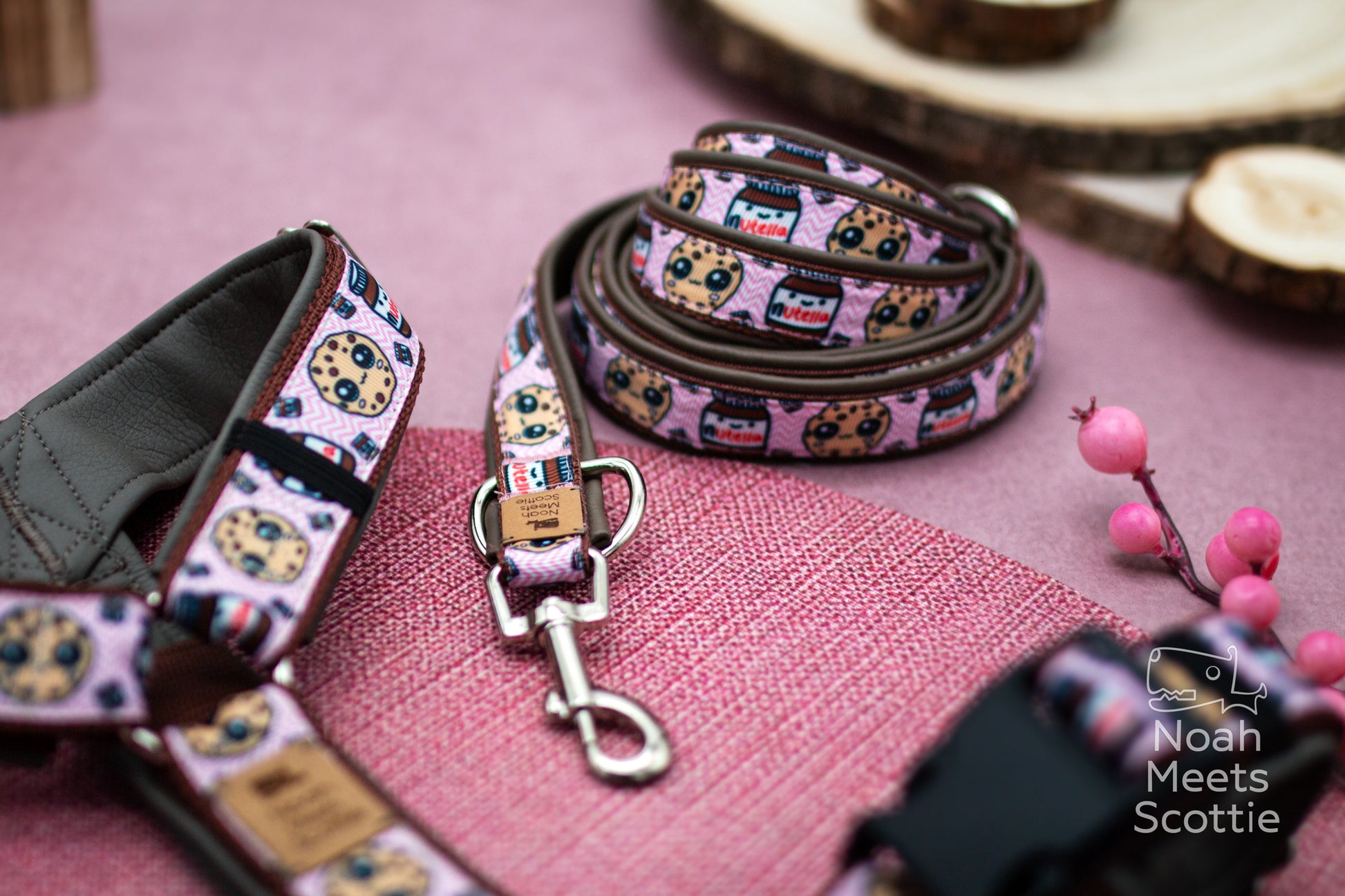 Cookie Hundegeschirr NOMNOM mit passender Hundeleine und süßem Keks Design