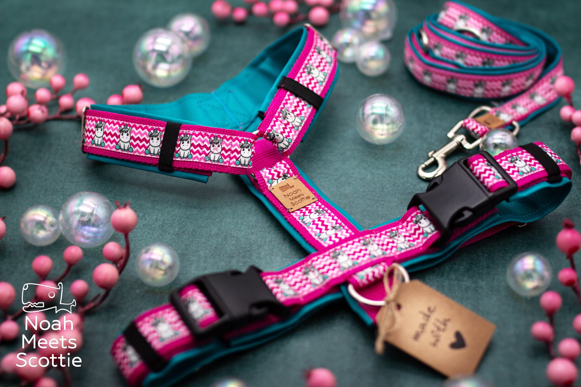 Hochwertiges Hundegeschirr Pixie Pop mit Einhörnern, Chevron-Muster und weicher Kunstlederpolsterung