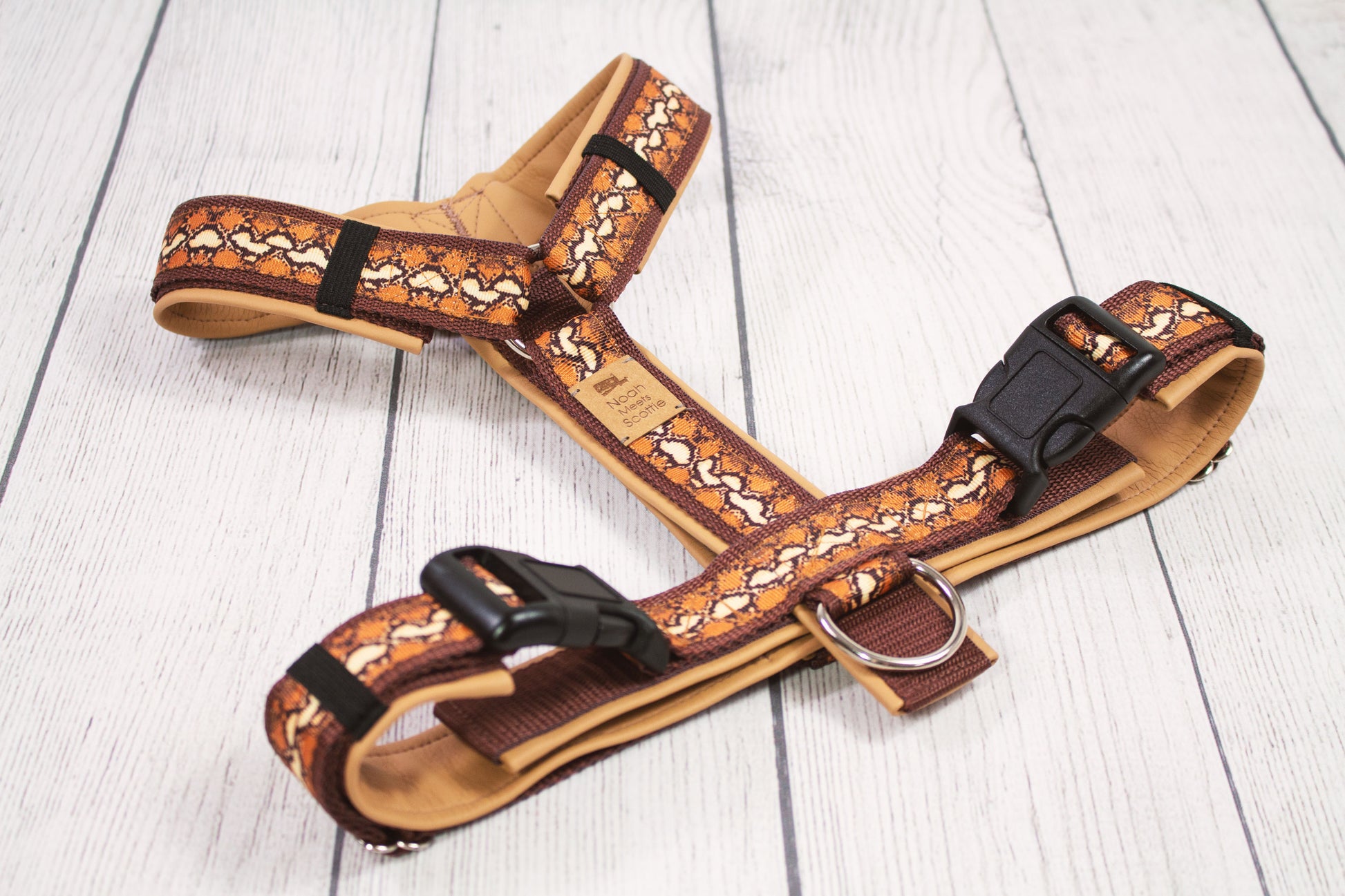 Hundegeschirr SNAKE mit Schlangenprint orange braun, verstellbar, viel Bewegungsfreiheit