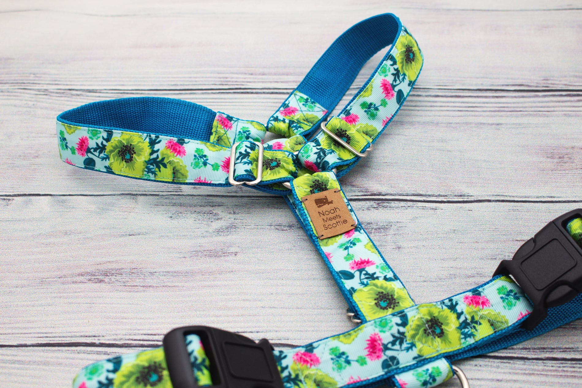 Hundegeschirr Tropica Türkisblumen, florales Muster in Türkis Gelb Rosa, leicht und robust