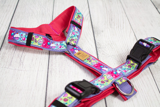 Hundegeschirr WILLIAM D. WONKA Süßigkeiten-Muster pink türkis, weich gepolstert, robust