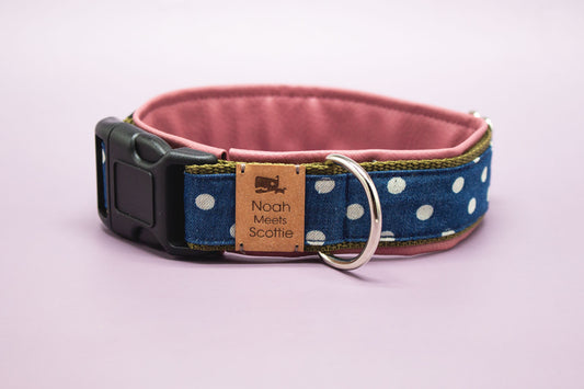 Hundehalsband DEBBIE aus Jeansstoff mit weißen Punkten, altrosa gefüttert