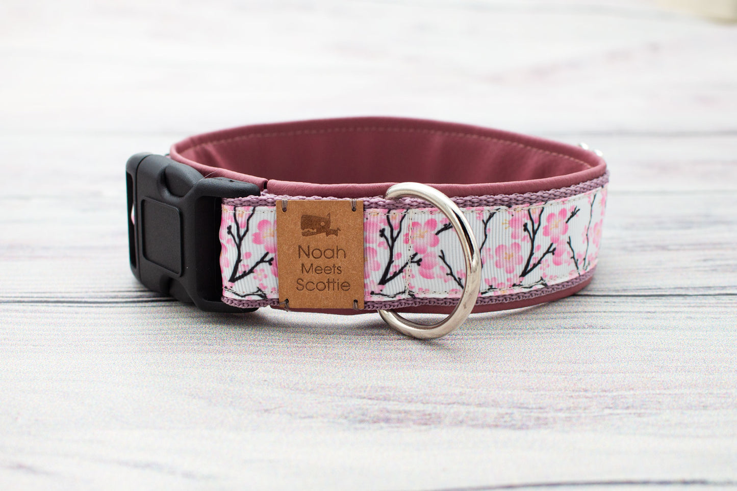 Hundehalsband JUNE – romantisches Halsband in Weiß und Altrosa, weich gefüttert, verstellbar