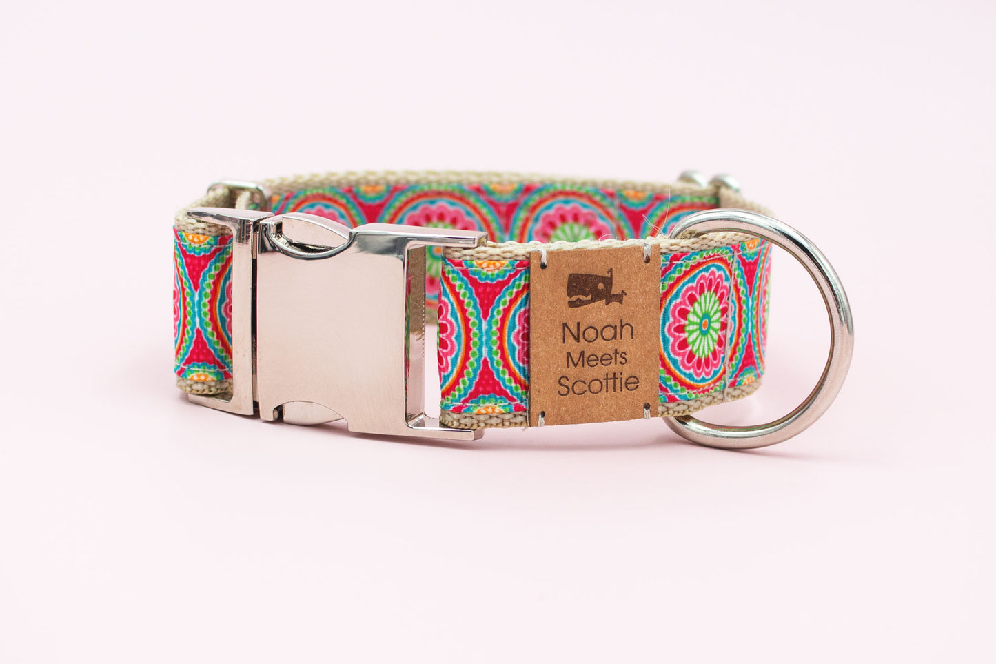 Hundehalsband – geometrisches Design mit Mandala-Kreisen, silberfarbene Metallschnalle
