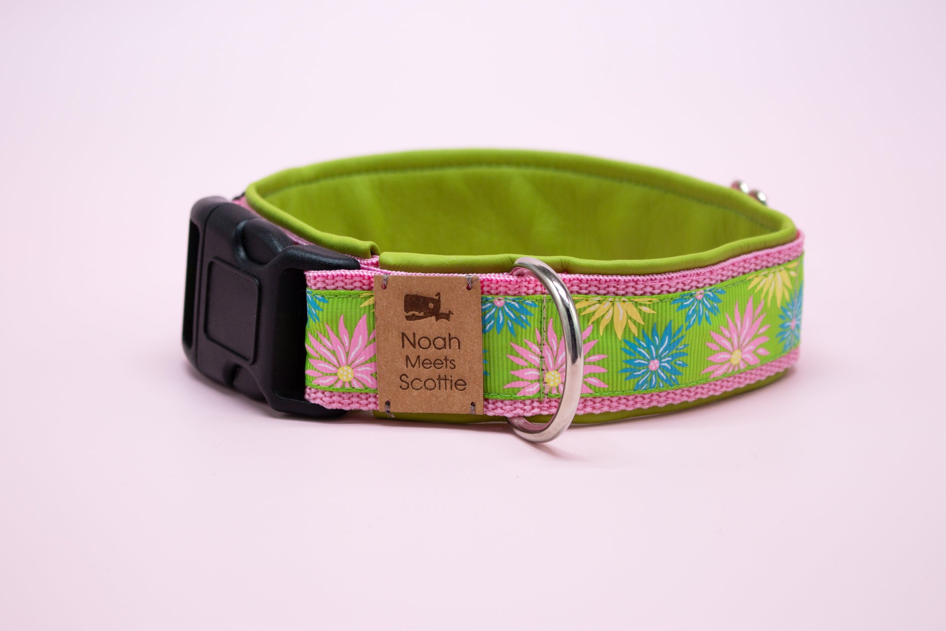 Hundehalsband MIRA – fröhliches Blumenmuster, verstellbar, bunt und stilvoll