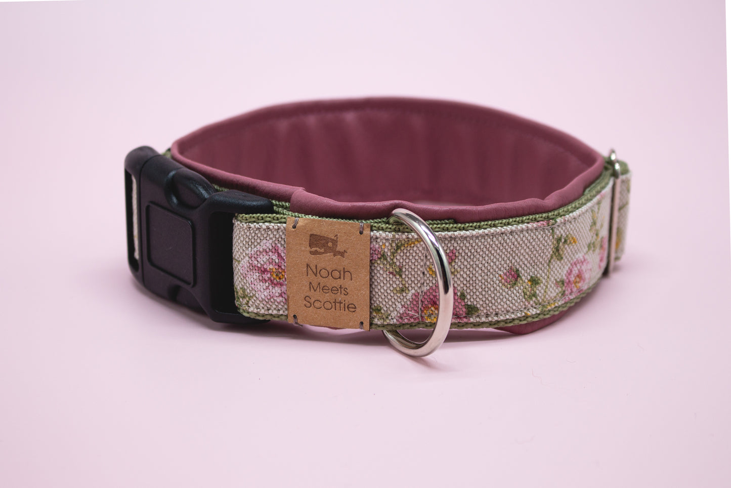 Frontansicht Hundehalsband NELLY – florales Design in Rosa, Beige und Grün