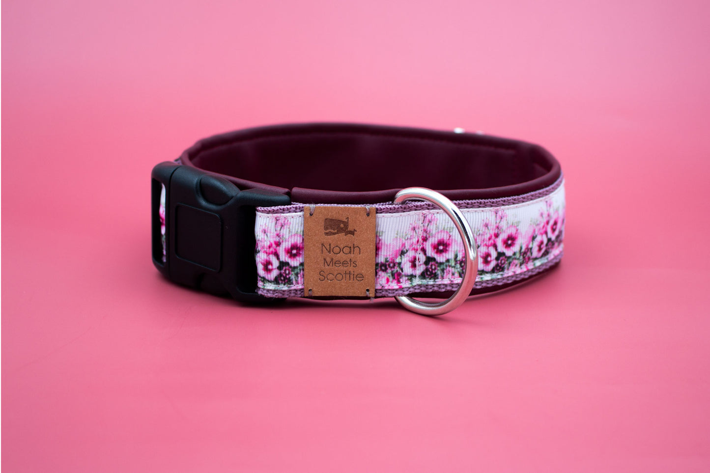 Hundehalsband PATH OF FLOWERS, weich gefüttert mit bordeauxfarbenem Kunstleder – Seitenansicht
