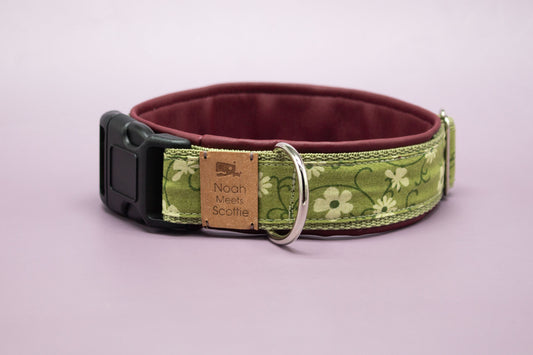 Hundehalsband SUSI in Olivgrün mit Blumenmuster, gepolstert und verstellbar