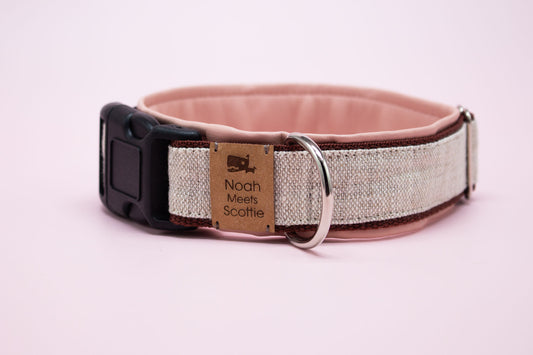 Hundehalsband TILDA mit cremefarbener Leinenoptik und altrosa Fütterung – minimalistisch und edel