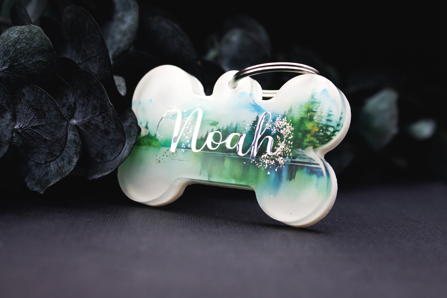 Hundemarke SEENRAUSCH mit Spiegelung von Bäumen im Wasser, See-Motiv, glatte versiegelte Oberfläche