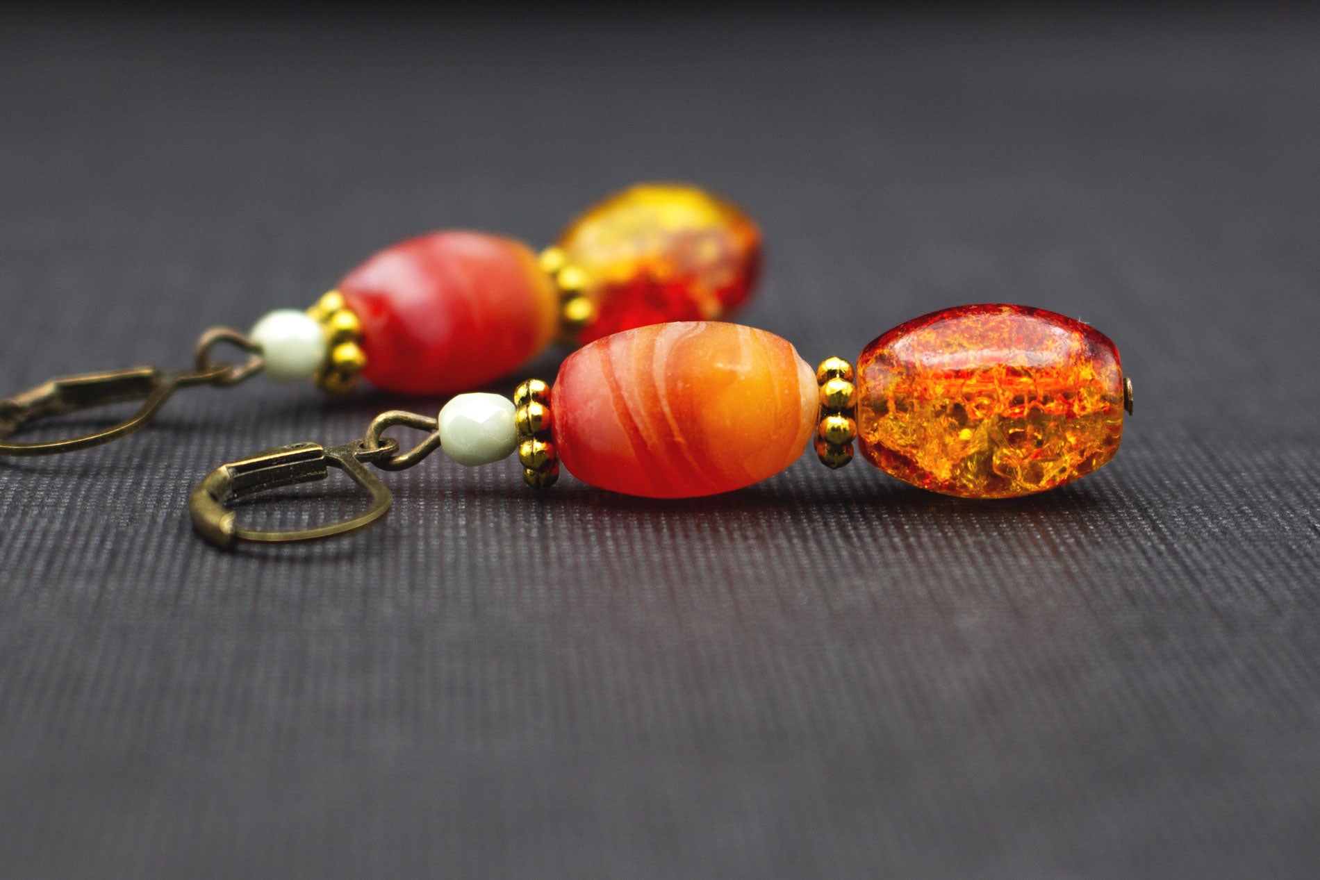 Moderne Ohrringe in Gelb, Rot und Orange – stilvoller Ohrschmuck für Damen
