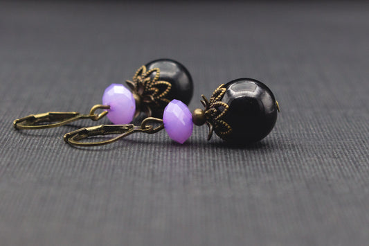 Ohrringe schwarz und lila mit Glasperlen – eleganter Schmuck im Vintage-Stil