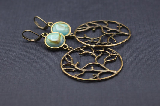Ohrringe mit türkisem Cabochon und Baum-Anhänger im Boho-Stil, marmorierte Optik